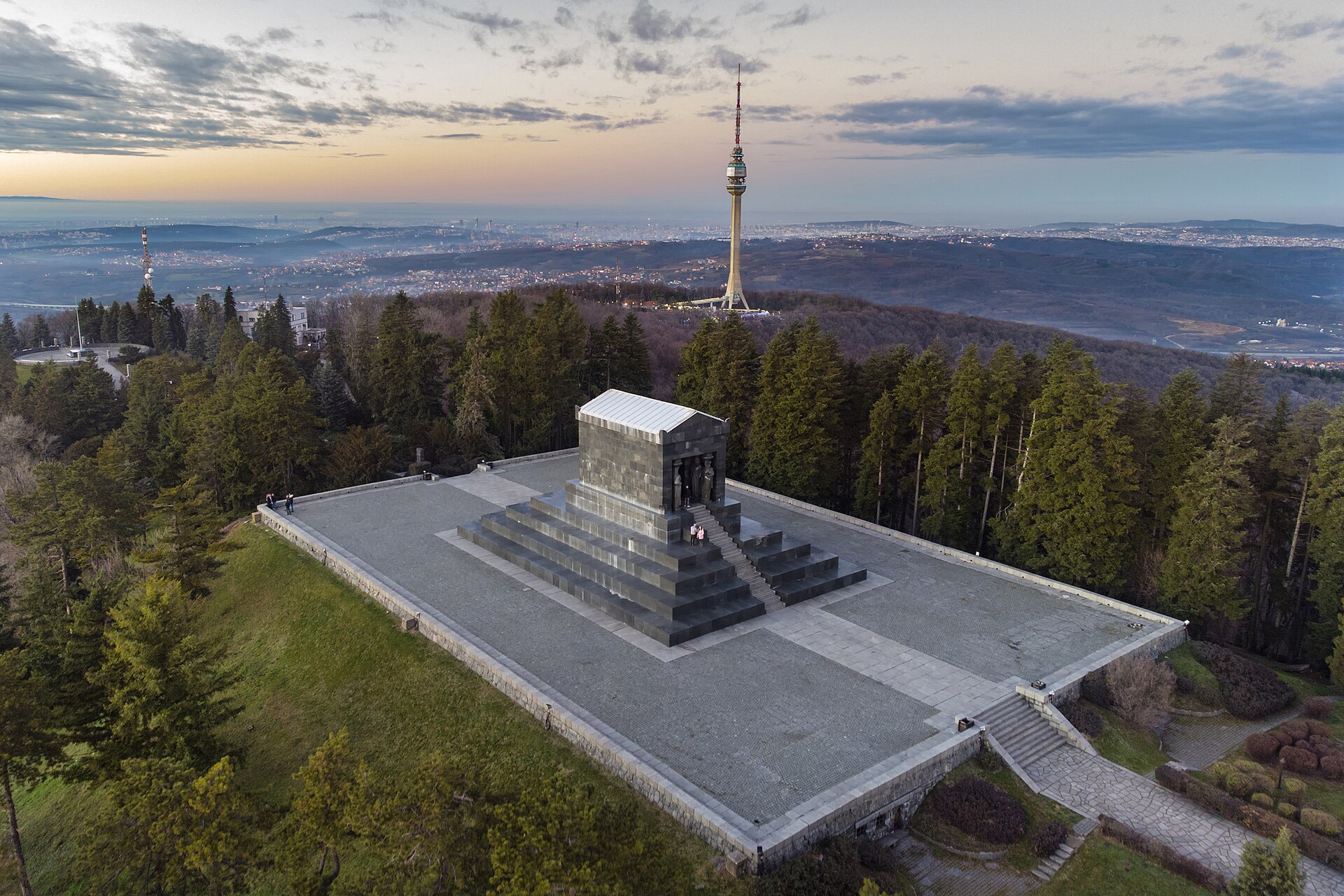 Monument to the Unknown Hero — Avala, Belgrade
