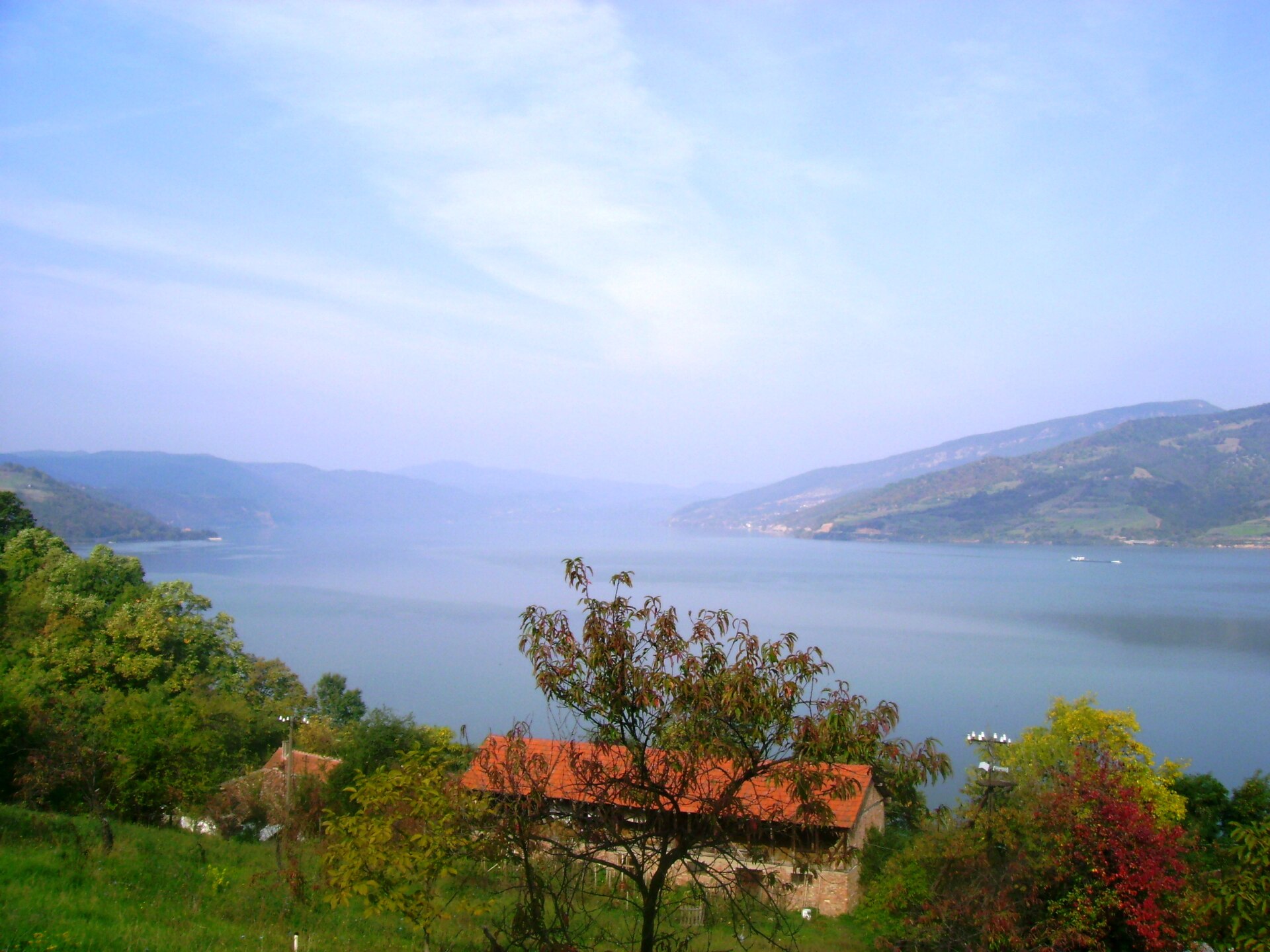 Bor Lake — Bor and Surroundings
