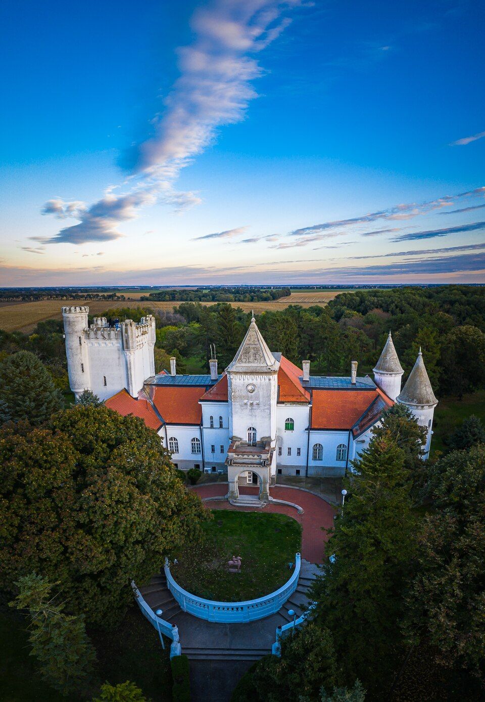 Fantast Castle, Bečej | Castle estate and horse farm