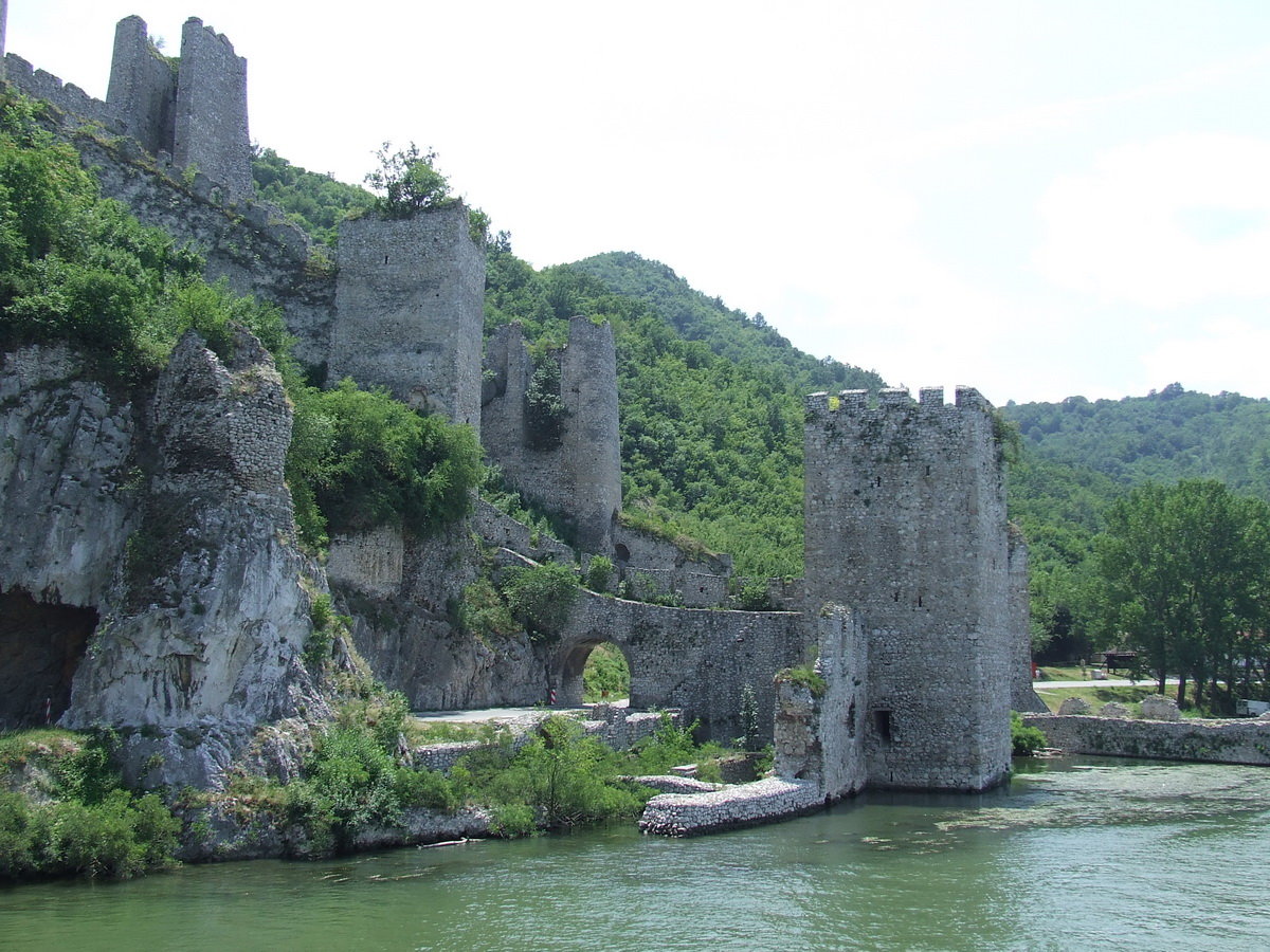 Palace of Serbia — Mäander