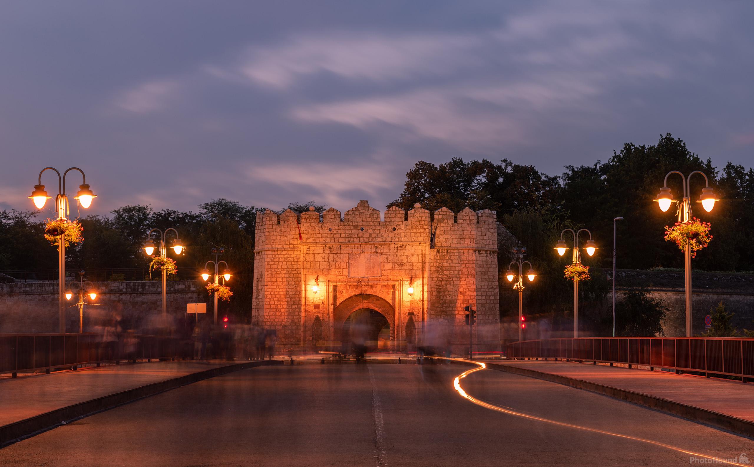 Layered history in one place — Niš : Fortress, Skull Tower & Nightlife
