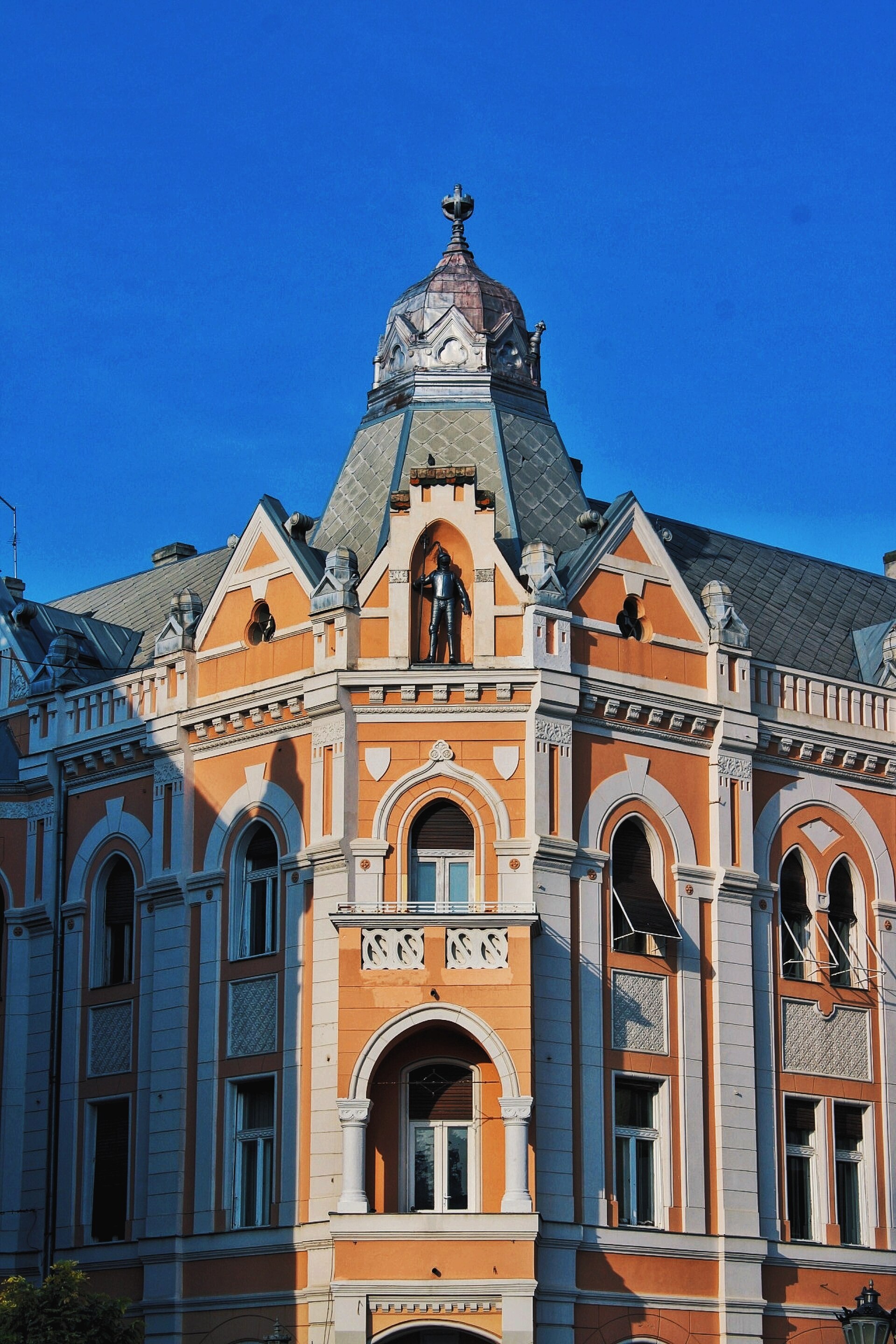 Liberty Square — Novi Sad Hall, Novi Sad