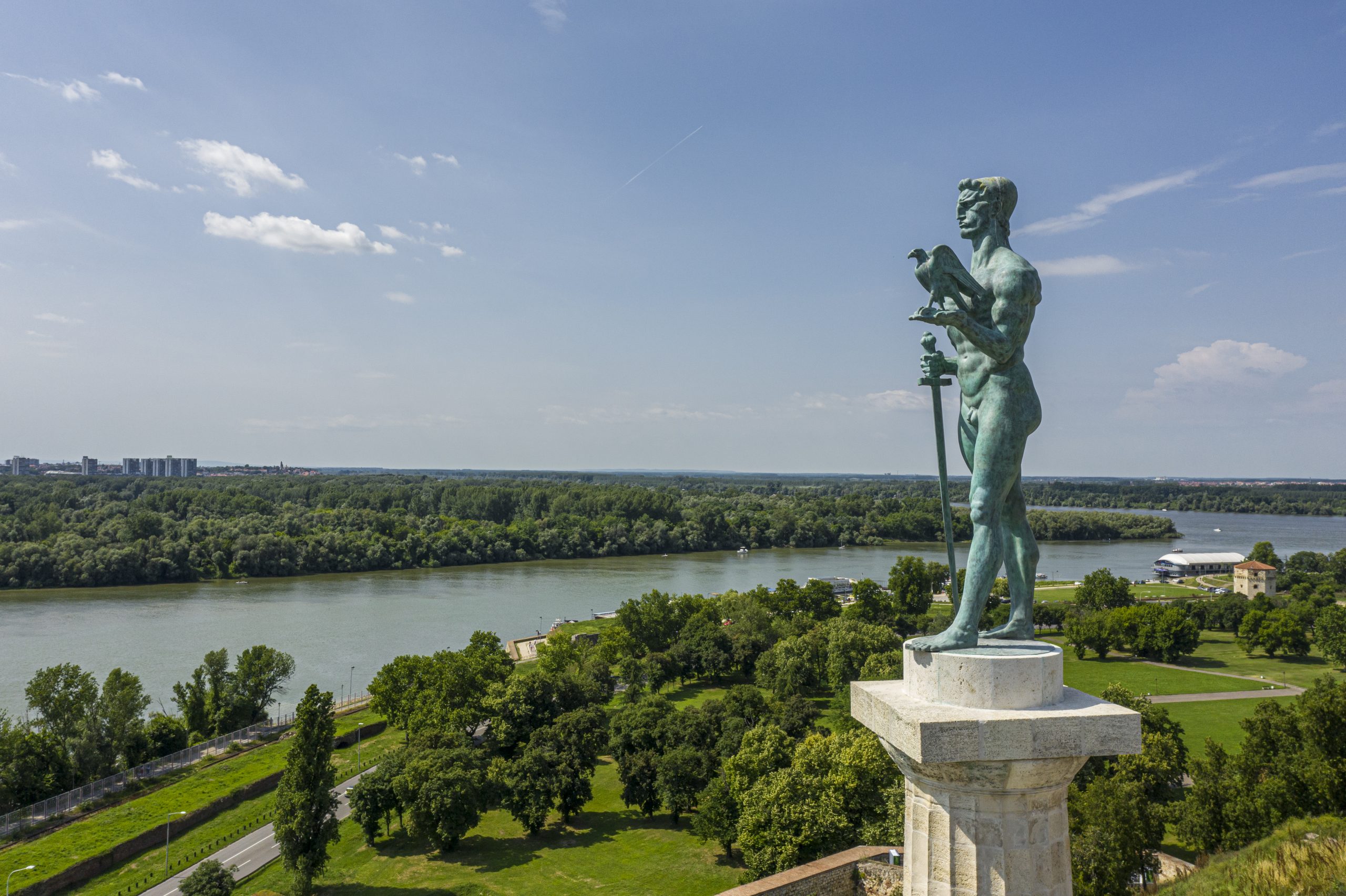Pobednik Monument statue overlooking the river and parkland in Belgrade