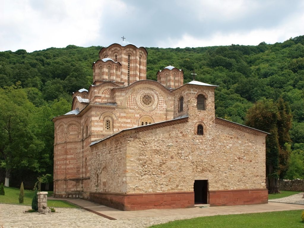 Fortified walls and tower