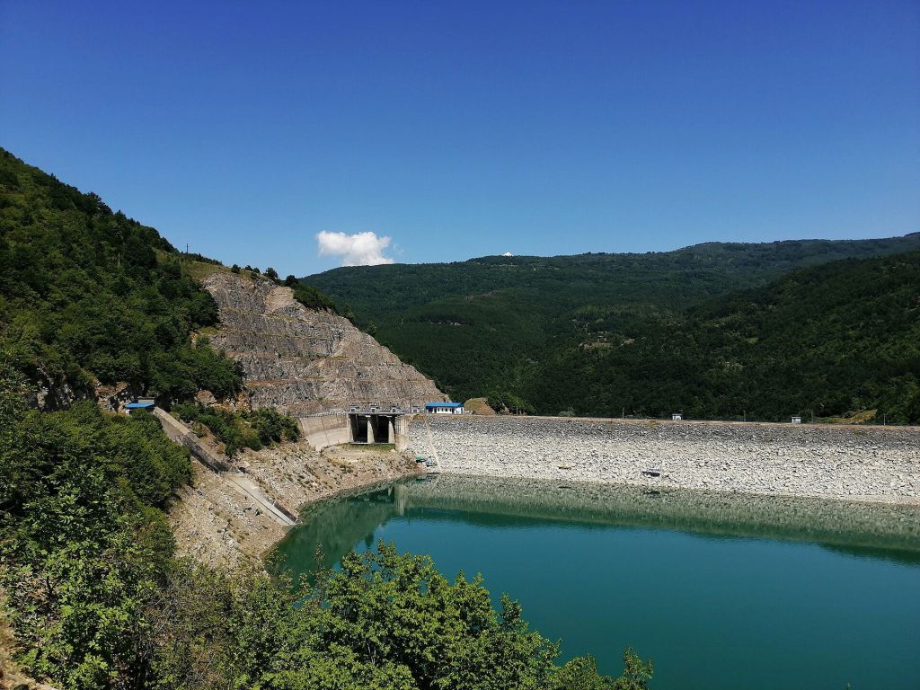 Zavoj Lake