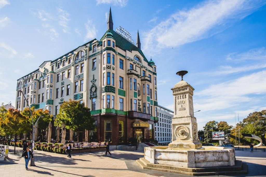 Hotel Moskva, Belgrade | Historic hotel and Terazije café landmark