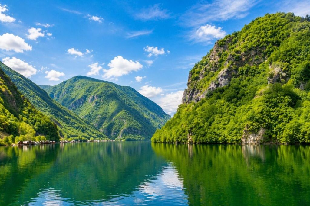Lake Perućac beach