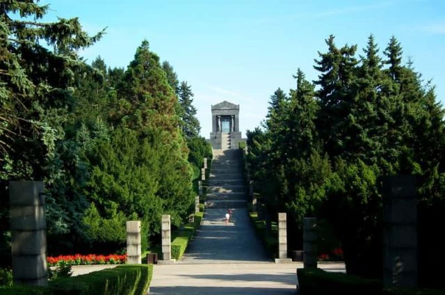 Aleksandrović Winery