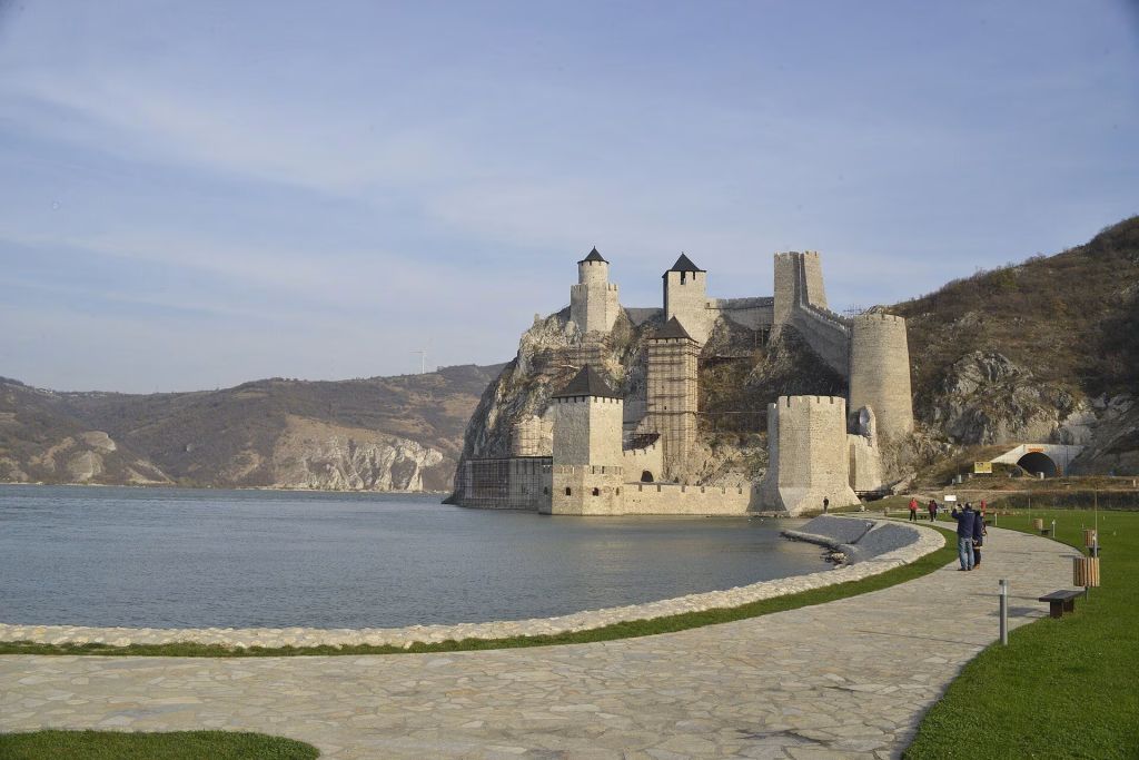 Fortress Golubac 14.jpg