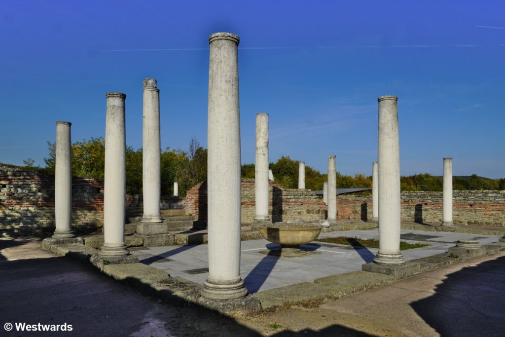 Visit Felix Romuliana - an ancient Roman palace in Gamzigrad