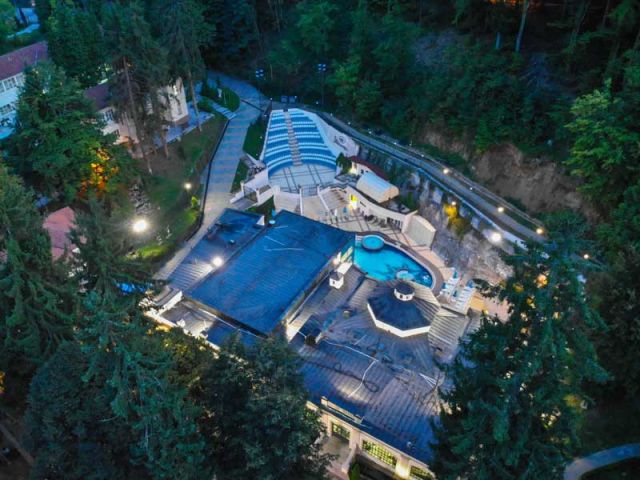 Outdoor thermal pools Ribarska Banja