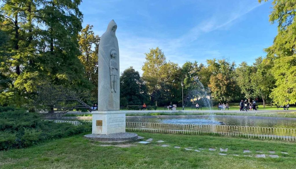 Practical Visit Details For Danube Park, Danube Park (Dunavski Park), Novi Sad