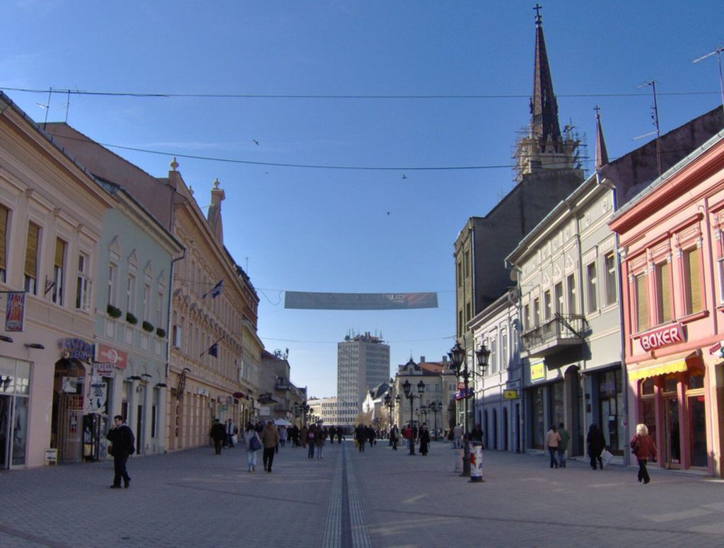 File:Zmaj Jovina street.jpg - Wikimedia Commons