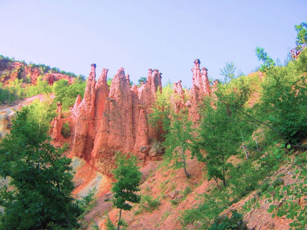 Capped earth formations