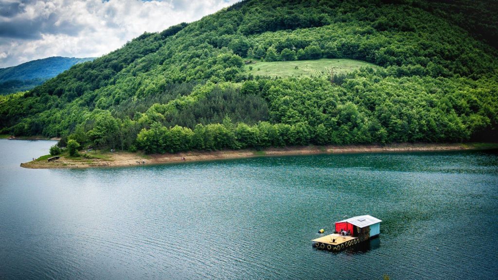 Zavoj Lake, Zavoj Lake, Stara Planina