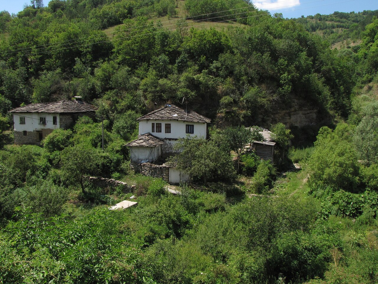 Gostuša Stone Village